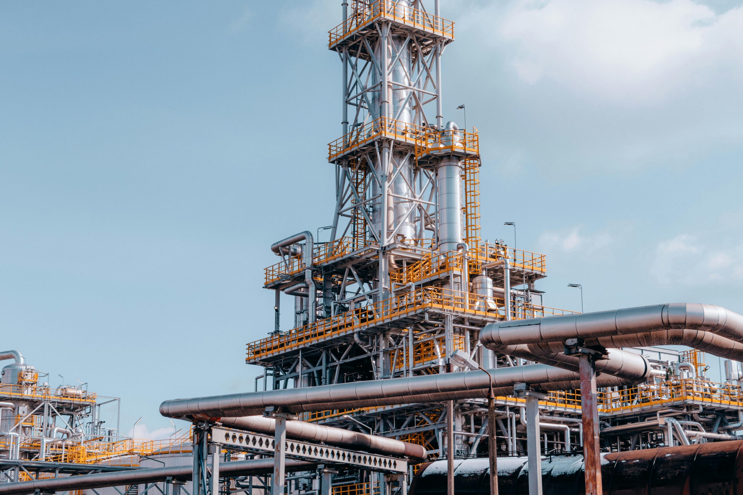 Oil and gas production site featured in the SPM Oil & Gas case study
